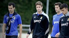 Linares, Verd�s, David Fern�ndez y Edu Bedia charlan tras un entrenamiento
