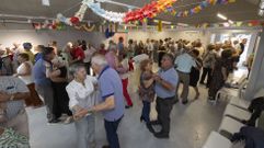 Sesi�n anterior de baile, no centro social de Xoane-Goi�ns 