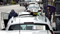 Imagen de archivo de taxis en Garc�a Barb�n