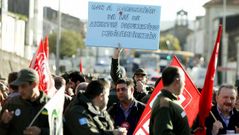 Marcha de agentes forestales y medioambientales por Santiago