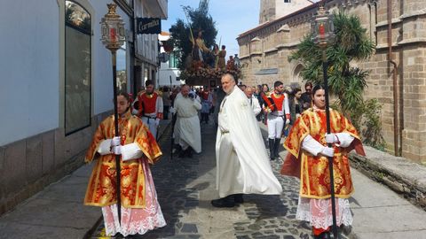 La procesi�n de la Borriquilla sali� en Betanzos de la iglesia de Santo Domingo