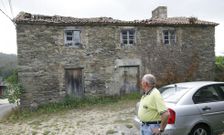 La rectoral de Mandaio, con un amplio terreno en su entorno, precisa obras de conservaci�n. 