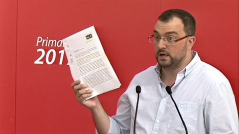 Los candidatos a la secretar�a general de la FSA inician su campa�a con debate