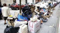 Residuos en la calle Urz�iz en la anterior huelga del servicio de limpieza 