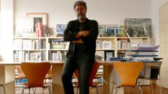 Sergio Portela, en su estudio de arquitectura de Pontevedra