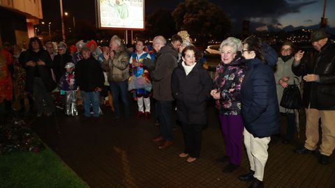 En la Casa do Sol se celebr� el emotivo homenaje y la ofrenda floral a Nito y Ant�n de Santiago