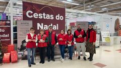 Voluntarios de Cruz Roja en Carrefour