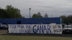 Pancartas de apoyo en El Requex�n