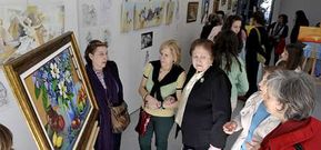 Affamer inaugur� ayer una exposici�n pict�rica en la Casa da Xuventude de Lal�n. 