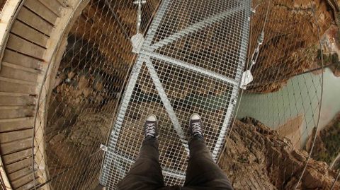 El recorrido total del Caminito del Rey son 7,7 kil�metros, de los cuales 4,8 son accesos y 2,9 pasarelas. 