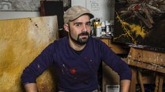 El pintor asturiano Marcos Tamargo en uno de sus estudios.