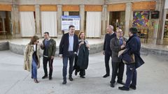 El conselleiro de Educaci�n, Rom�n Rodr�guez, este s�bado, en el patio del CEIP Froebel, donde se present� el proyecto de reforma de la tercera fase del centro