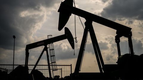 Imagen de archivo de producci�n petrolera.