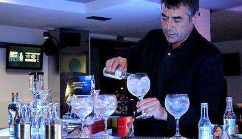 Ahituvi organiz� ayer una �master class� sobre el maridaje de t�nica en el Maremagnum.