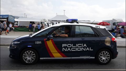 Fotograf�a de archivo de un coche de la Polic�a Nacional