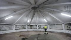 El interior de la fuente de Cuatro Caminos es un espacio di&aacute;fano bajo una b&oacute;veda de 16 metros de di&aacute;metro