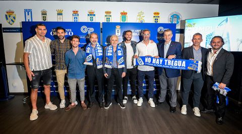 De izquierda a derecha: Dani Calvo, Tomeu , Jimmy, Joe Aboumrad, Jess Martnez, Bastn, Bolo, Martn Pelez, Tito y Jess Martnez Murgua