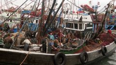 Barco en el puerto de Dajla