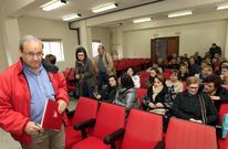 La asamblea de trabajadores de Conservas Alonso celebrada ayer. 
