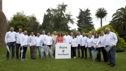 Juan Duyos viste a los cocineros de la gu�a Repsol
