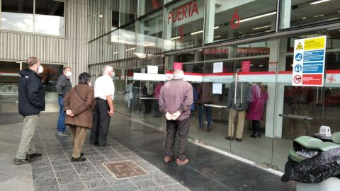 vacunas asturias .Punto de vacunacin del Palacio de La Gua de Gijn