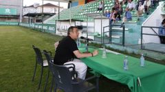 Francisco V�zquez ya ha celebrado m�s de una reuni�n con los socios del club
