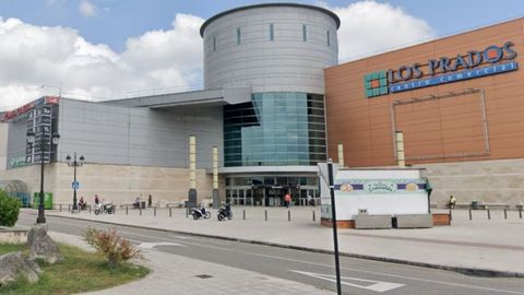 Centro Comercial Los Prados en Oviedo