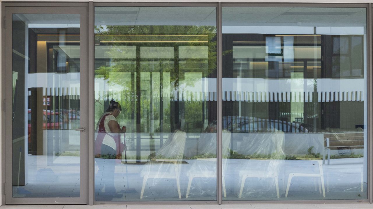 Galicia reduce a la mitad su lista de espera en más de seis meses para la dependencia, con 1.462 personas