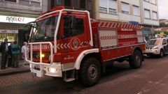 Imagen de archivo del cami�n del grupo de emergencias de Noia durante una intervenci�n.