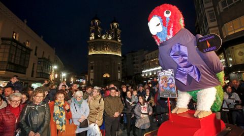 Carnaval de Pontevedra. Presentacin del loro Ravachol