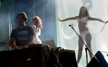 <span lang= es-es >Ibiza Music en A Quintana</span>. El segundo concierto �Quintana de vivos� organizado por los hosteleros de la plaza en las Festas do Ap�stolo llev� a un p�blico joven a disfrutar de los DJ Ibiza Music.