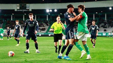 Gorostidi en una acci�n de la goleada del Castilla. 