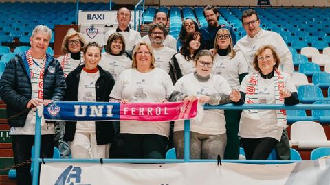 Miembros de la Pe&ntilde;a Rey Platero durante un partido de esta temporada. 
