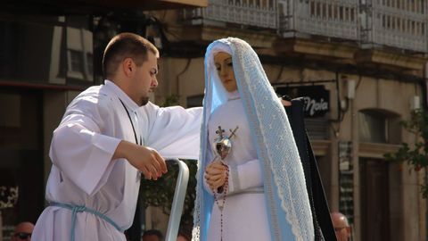 Procesi�n de Domingo de Resurreci�n en Noia