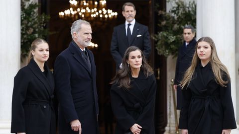 Los reyes y sus hijas