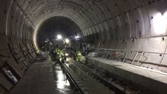 Montaje de v�a en los t�neles de Pajares