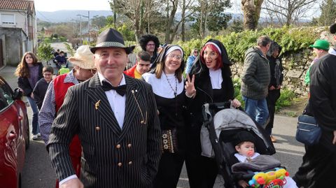 Comitiva que acompa�� al �so en Abanqueiro