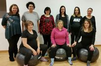 Preparaci�n. El Concello de Rois oferta clases de pilates durante el embarazo (en la imagen, alumnas del curso, algunas de las cuales ya dieron a luz) y de entrenamiento posparto, que comenzar�n este mes. 
