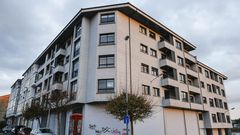 Urbanizaci�n de viviendas a la venta por la banca en la carretera de Vigo, a la altura de O Pino