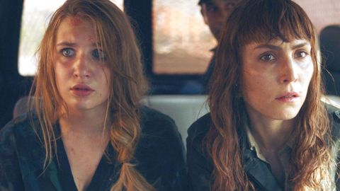 Sophie N�lisse y Noomi Rapace en una escena de �La protectora�