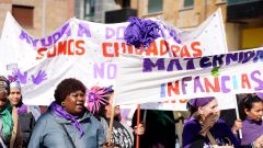 Vista de la manifestaci�n convocada por el movimiento �Asturies Feminista 8M� con motivo del D�a Internacional de la Mujer bajo el lema �Ni la tierra ni las mujeres somos territorio de conquista�