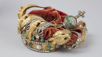 La corona�de Eugenia de Montijo se podr� restaurar, a pesar de los golpes, �sin la necesidad de reconstruirla�