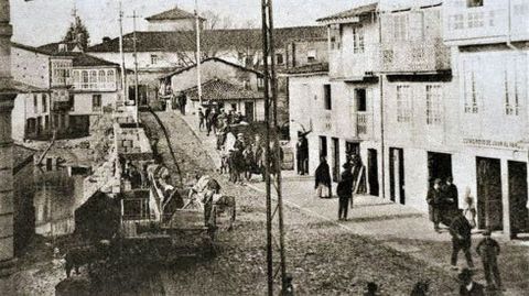 La plaza ya reformada en una foto anterior a la apertura del Malec�n