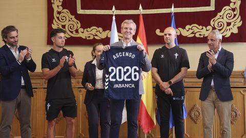 Las recepciones al Celta Fortuna por parte de la Xunta y la Diputaci�n de Pontevedra, en im�genes