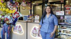 Luisa hace tartas a demanda y vende dulces en su nuevo local de la calle Progreso