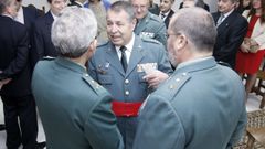 El teniente general Pedro V�zquez Jarava (en el centro, con faj�n), en un acto en Monforte en el 2013