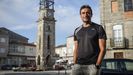Fran Noguerol, na praza de Cea, � que volver� este Nadal para pasar as vacaci�ns.