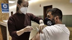 Hoy contin�a la vacunaci�n del grupo 30-39