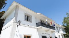 Imagen del exterior del consistorio de Cambre