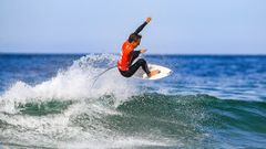 Un participante en la edici�n del a�o pasado del Edommo Surf Pro Razo